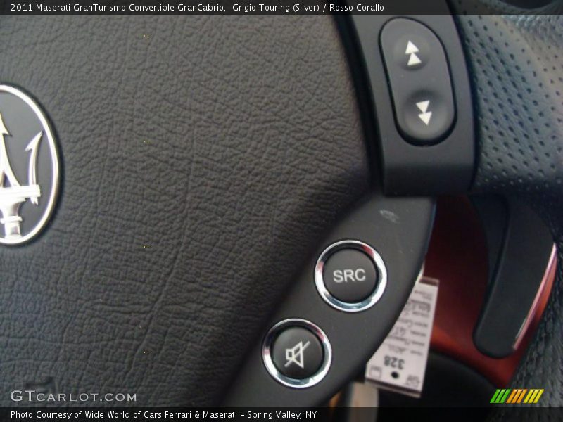 Controls of 2011 GranTurismo Convertible GranCabrio