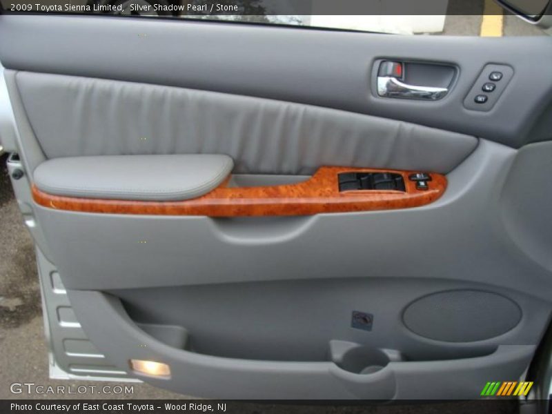 Silver Shadow Pearl / Stone 2009 Toyota Sienna Limited