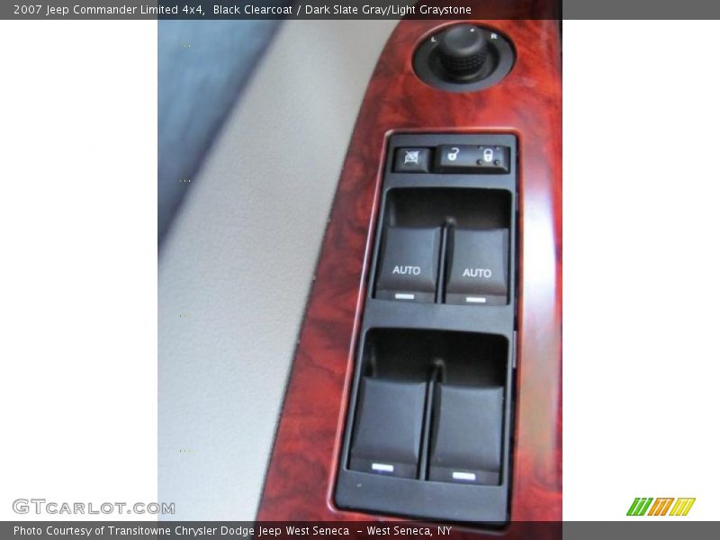 Black Clearcoat / Dark Slate Gray/Light Graystone 2007 Jeep Commander Limited 4x4