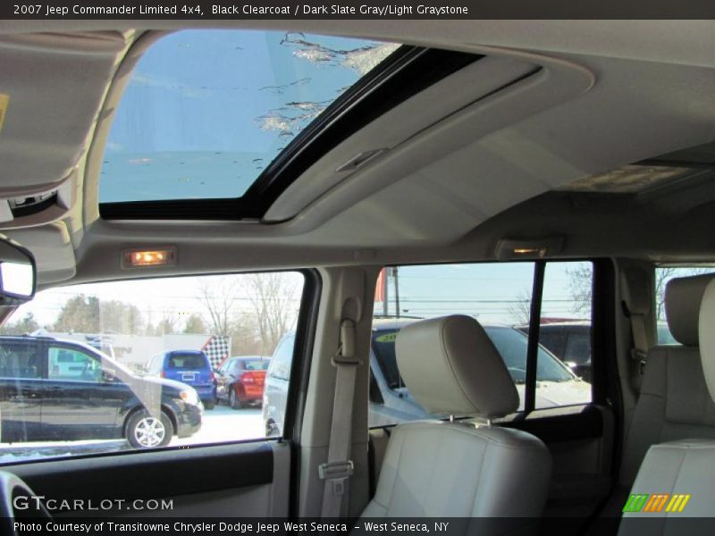 Black Clearcoat / Dark Slate Gray/Light Graystone 2007 Jeep Commander Limited 4x4