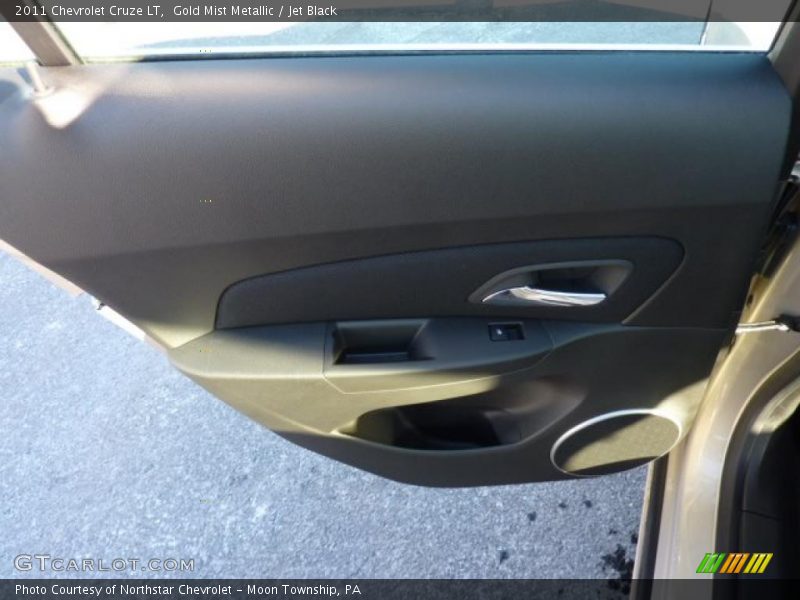 Gold Mist Metallic / Jet Black 2011 Chevrolet Cruze LT