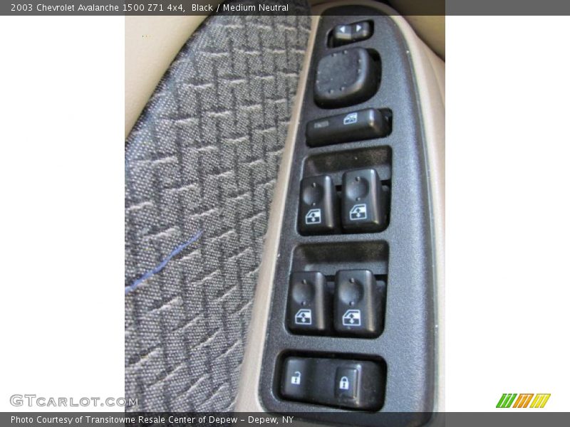 Black / Medium Neutral 2003 Chevrolet Avalanche 1500 Z71 4x4