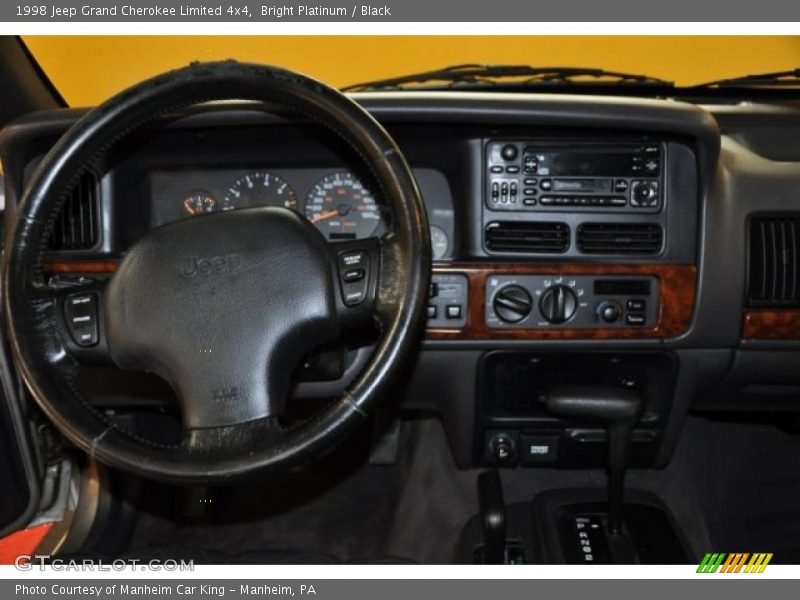 Bright Platinum / Black 1998 Jeep Grand Cherokee Limited 4x4