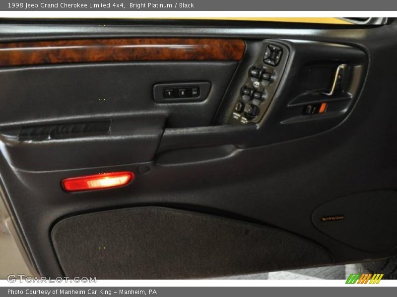 Bright Platinum / Black 1998 Jeep Grand Cherokee Limited 4x4