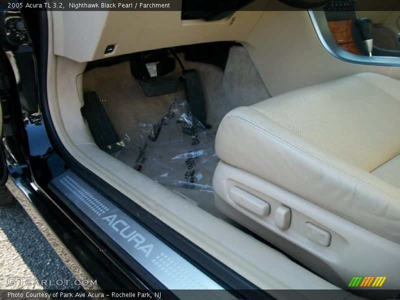 Nighthawk Black Pearl / Parchment 2005 Acura TL 3.2