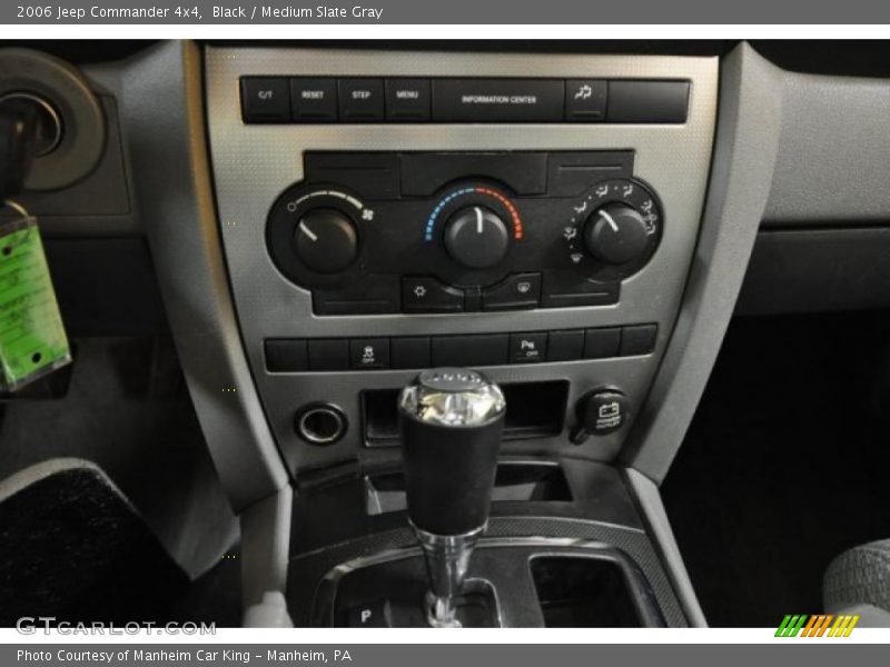 Black / Medium Slate Gray 2006 Jeep Commander 4x4