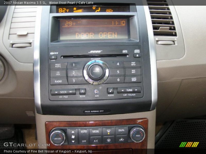 Winter Frost Pearl / Cafe Latte 2007 Nissan Maxima 3.5 SL