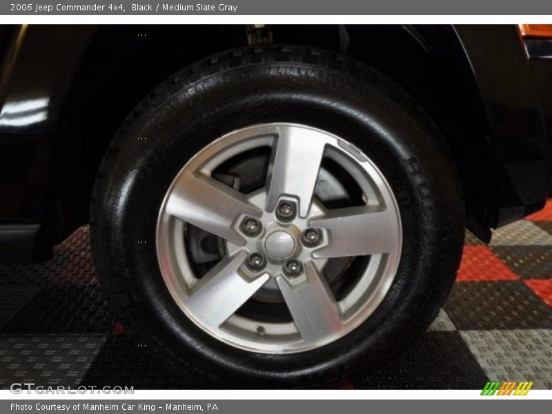 Black / Medium Slate Gray 2006 Jeep Commander 4x4