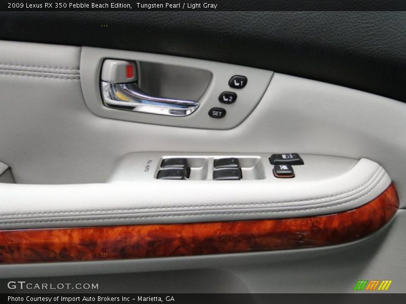 Controls of 2009 RX 350 Pebble Beach Edition