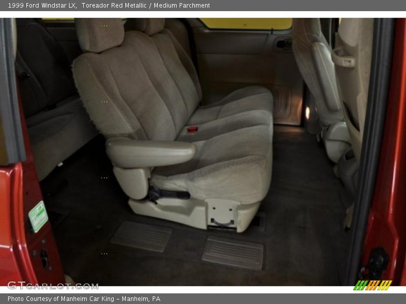 Toreador Red Metallic / Medium Parchment 1999 Ford Windstar LX