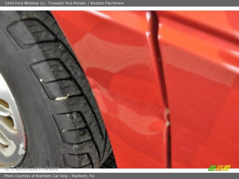 Toreador Red Metallic / Medium Parchment 1999 Ford Windstar LX