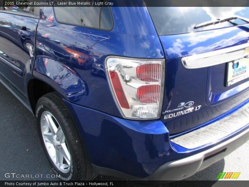 Laser Blue Metallic / Light Gray 2005 Chevrolet Equinox LT