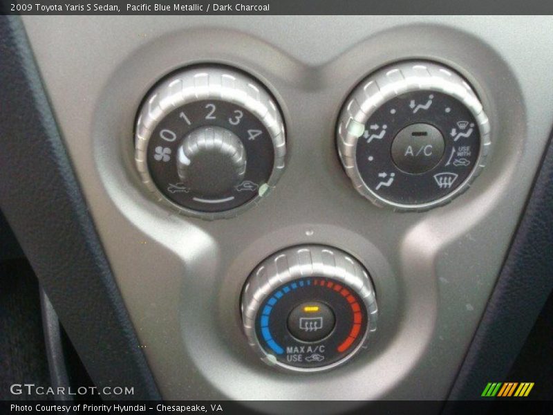 Pacific Blue Metallic / Dark Charcoal 2009 Toyota Yaris S Sedan