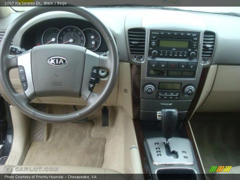 Black / Beige 2007 Kia Sorento EX