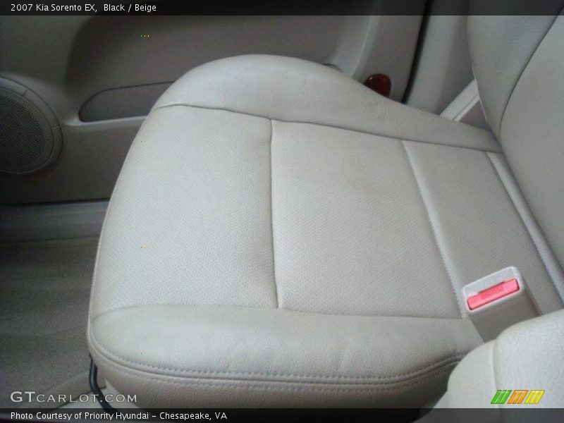 Black / Beige 2007 Kia Sorento EX