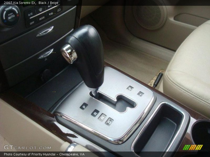 Black / Beige 2007 Kia Sorento EX