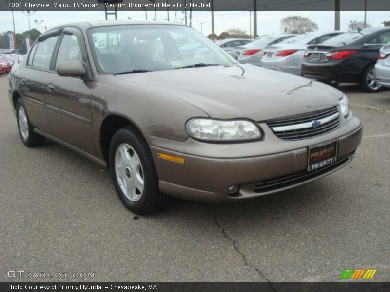 Front 3/4 View of 2001 Malibu LS Sedan