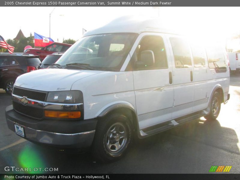 Summit White / Medium Dark Pewter 2005 Chevrolet Express 1500 Passenger Conversion Van