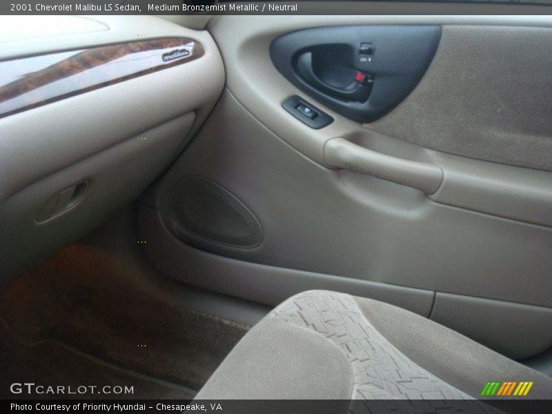 Medium Bronzemist Metallic / Neutral 2001 Chevrolet Malibu LS Sedan
