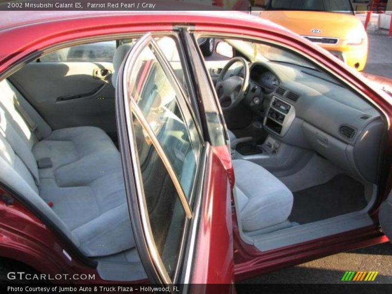 Patriot Red Pearl / Gray 2002 Mitsubishi Galant ES