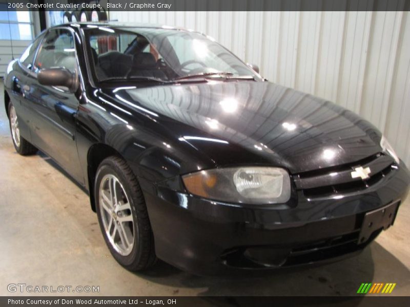 Black / Graphite Gray 2005 Chevrolet Cavalier Coupe
