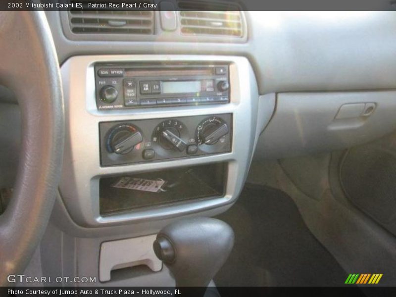 Patriot Red Pearl / Gray 2002 Mitsubishi Galant ES