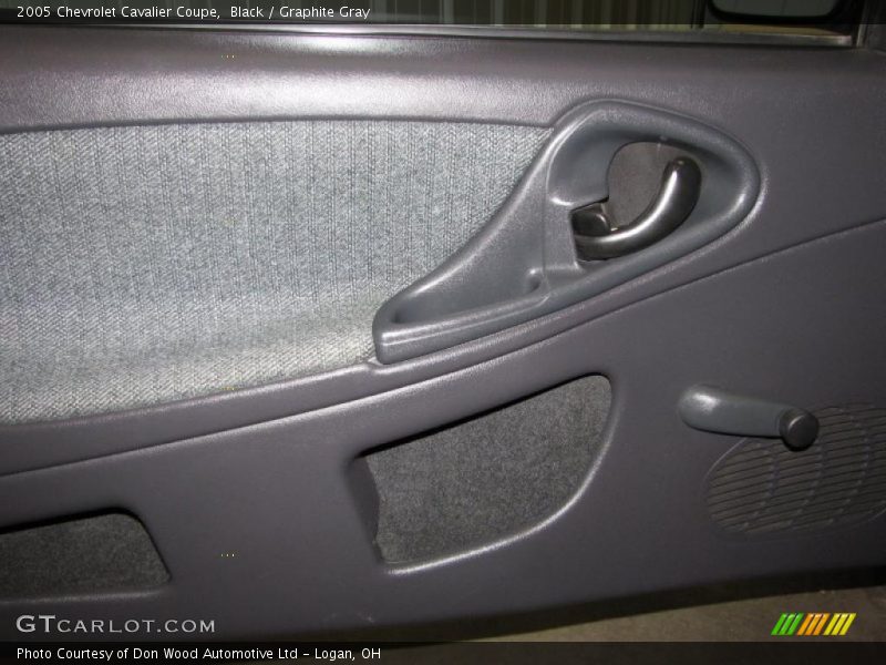 Black / Graphite Gray 2005 Chevrolet Cavalier Coupe