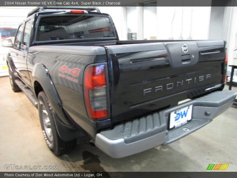 Super Black / Charcoal 2004 Nissan Frontier XE V6 Crew Cab 4x4