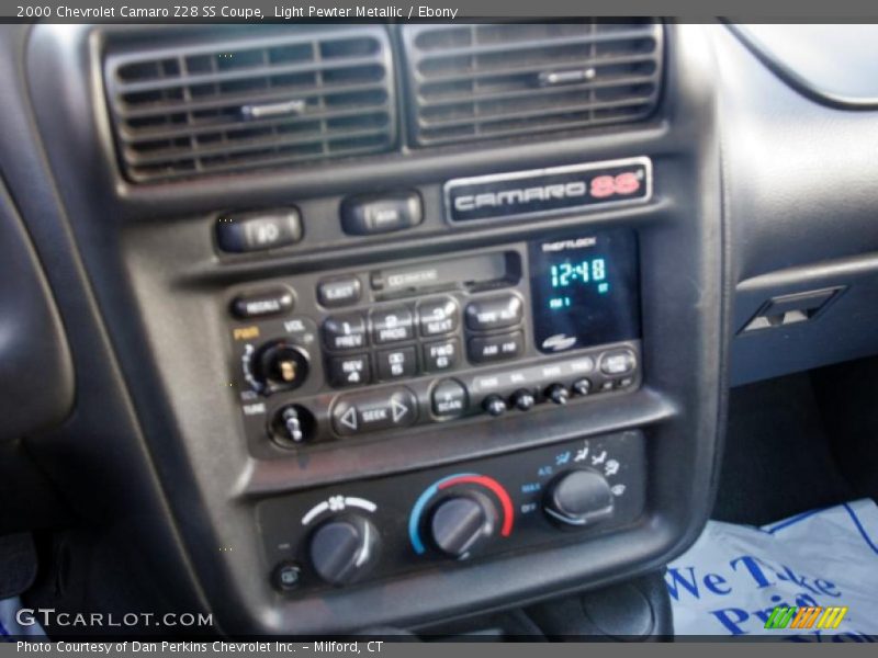 Controls of 2000 Camaro Z28 SS Coupe