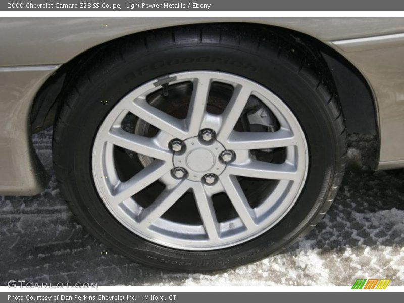  2000 Camaro Z28 SS Coupe Wheel