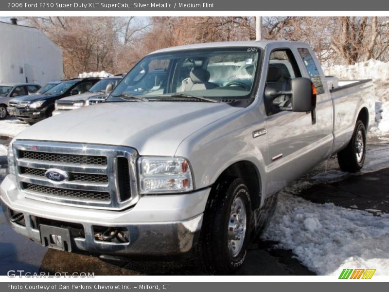 Silver Metallic / Medium Flint 2006 Ford F250 Super Duty XLT SuperCab