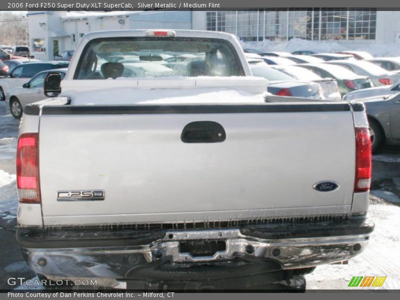 Silver Metallic / Medium Flint 2006 Ford F250 Super Duty XLT SuperCab