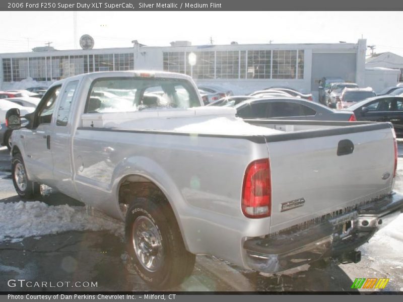 Silver Metallic / Medium Flint 2006 Ford F250 Super Duty XLT SuperCab