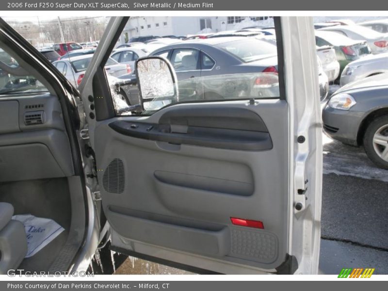 Silver Metallic / Medium Flint 2006 Ford F250 Super Duty XLT SuperCab