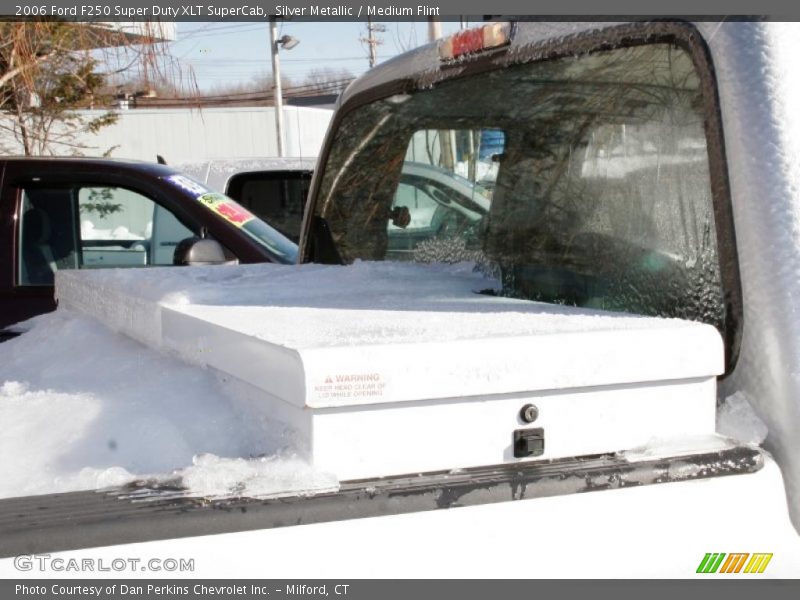 Silver Metallic / Medium Flint 2006 Ford F250 Super Duty XLT SuperCab
