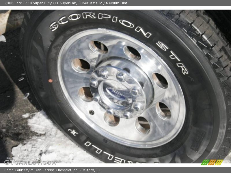 Silver Metallic / Medium Flint 2006 Ford F250 Super Duty XLT SuperCab