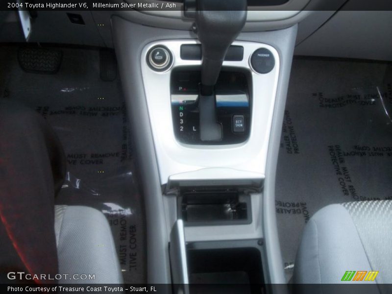Millenium Silver Metallic / Ash 2004 Toyota Highlander V6