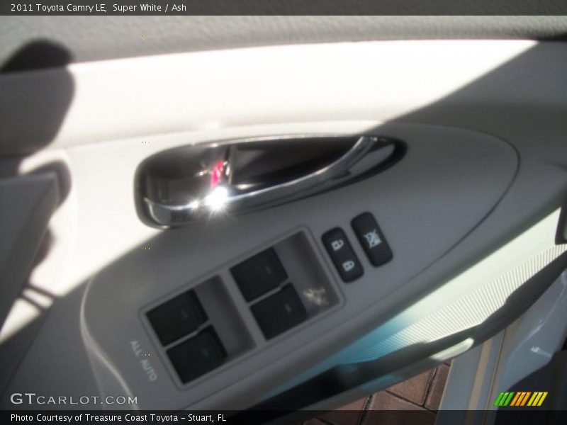 Super White / Ash 2011 Toyota Camry LE