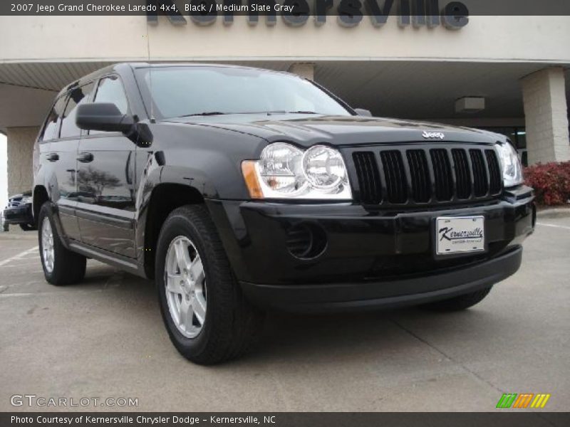 Black / Medium Slate Gray 2007 Jeep Grand Cherokee Laredo 4x4
