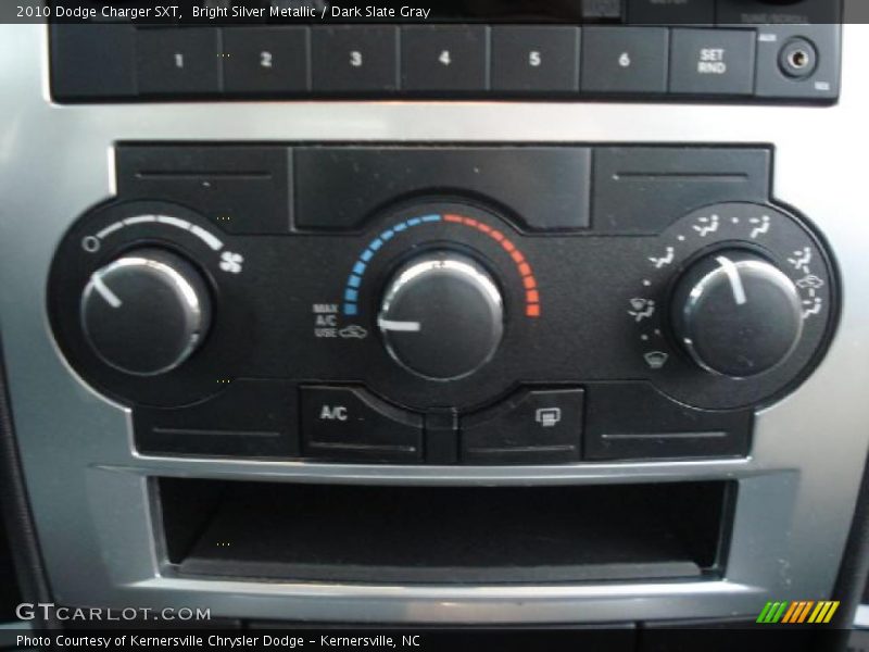 Bright Silver Metallic / Dark Slate Gray 2010 Dodge Charger SXT