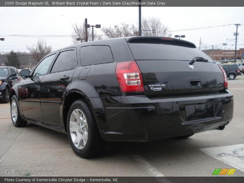 Brilliant Black Crystal Pearl / Dark Slate Gray/Medium Slate Gray 2005 Dodge Magnum SE