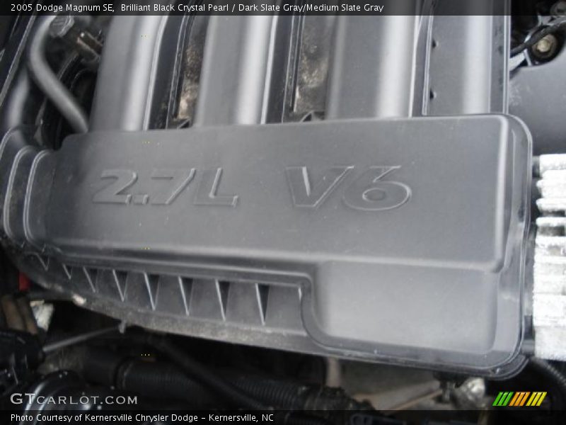 Brilliant Black Crystal Pearl / Dark Slate Gray/Medium Slate Gray 2005 Dodge Magnum SE