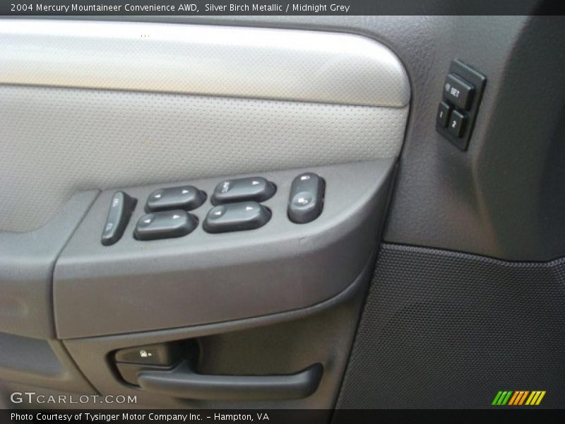 Silver Birch Metallic / Midnight Grey 2004 Mercury Mountaineer Convenience AWD