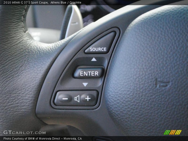 Controls of 2010 G 37 S Sport Coupe