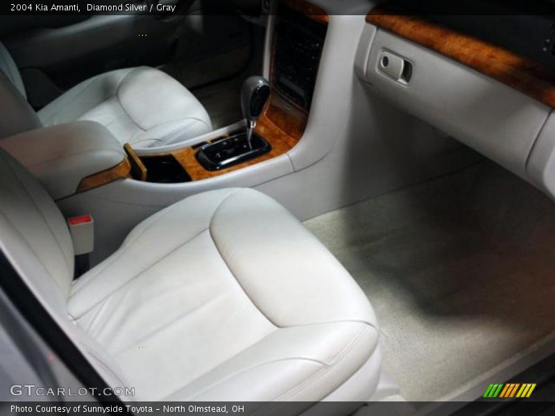 Diamond Silver / Gray 2004 Kia Amanti
