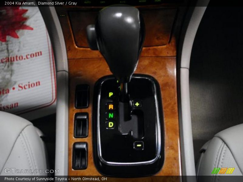 Diamond Silver / Gray 2004 Kia Amanti