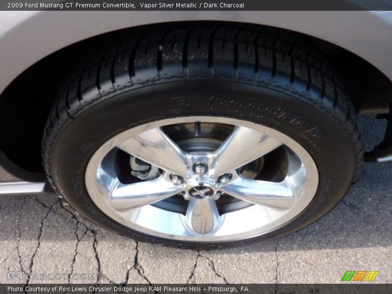 2009 Mustang GT Premium Convertible Wheel