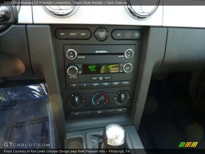 Controls of 2009 Mustang GT Premium Convertible