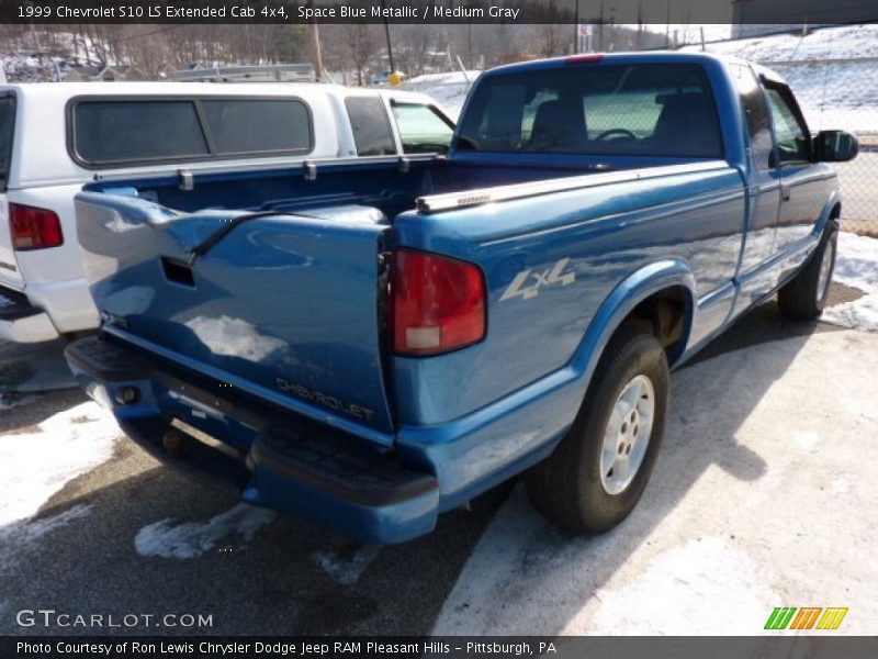 Space Blue Metallic / Medium Gray 1999 Chevrolet S10 LS Extended Cab 4x4