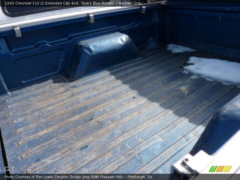 Space Blue Metallic / Medium Gray 1999 Chevrolet S10 LS Extended Cab 4x4